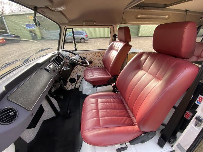 2016 Volkswagen T2 Kombi Danbury Diamond